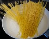 フライパン1つ！濃厚サルシッチャパスタ作り方2写真