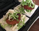 パン耳まで！メンチカツホットサンド！作り方4写真