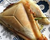 パン耳まで！メンチカツホットサンド！作り方7写真