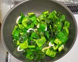 ピーマンとわかめのごま油炒め作り方3写真