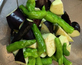 ナスとししとうと舞茸の味噌炒め作り方1写真