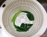 「恋イン」深津秀一の小松菜天かすご飯作り方2写真