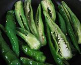 こがした醤油がおいしい☆甘とうがらし炒め作り方2写真
