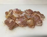 夏野菜とチキンのトマト煮・麦飯添え作り方1写真