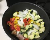 夏野菜とチキンのトマト煮・麦飯添え作り方6写真