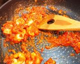 ピリ辛☆エビと唐辛子のトマトソースパスタ作り方4写真