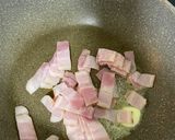 ベーコンともやしのキムチバター炒め作り方1写真