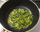 簡単節約!栄養満点かぼちゃの皮のきんぴら作り方3写真