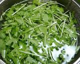 レンジで簡単！ぶなしめじの水菜和え作り方2写真