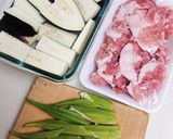 豚こまと茄子、オクラのレンチン蒸し作り方1写真