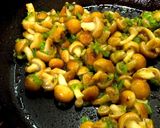 鰹節香るなめこと豆腐のヘルシーそぼろ作り方3写真