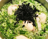 鶏とねぎとワカメのこく旨スープ作り方3写真