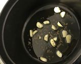 staub鍋で塩麹チキン無水カレー作り方2写真