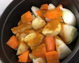 staub鍋で塩麹チキン無水カレー作り方4写真
