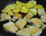 胸肉・じゃが芋・大葉のはちみつ照り焼き♪作り方4写真