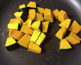 南瓜とエビのカレーマヨ炒め作り方2写真