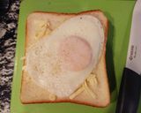 目玉焼きトースト★ラピュタ風?作り方2写真