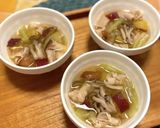 水から煮るキノコ達☆レタス味噌バタスープ作り方7写真