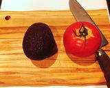 簡単！アボカドとトマトのハニーマスタード作り方1写真
