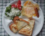 オーバーミディアム目玉焼きの朝食プレート作り方2写真