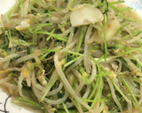 メチャ簡単☆豆苗ともやしの中華炒め作り方5写真