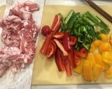 茄子とパプリカの豚バラ甘味噌炒め作り方1写真