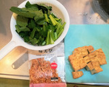 小松菜厚揚げサクラエビ炒め作り方1写真