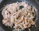 簡単♡豚バラともやしの豚平焼き作り方2写真