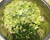ヘルシー♪鶏胸肉でジューシー餃子作り方1写真