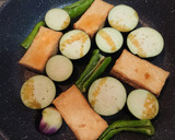 長なすとカリカリ厚揚げのごま油で焼いたん作り方1写真