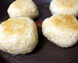 チーズinデミグラス風 焼きおにぎり作り方3写真