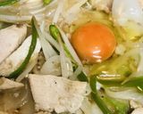 鶏むね肉&野菜炒め●ベビーリーフサラダ作り方3写真