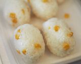 コーン入り！肉巻きおにぎり♡焼肉のたれで作り方1写真