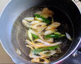 餃子の皮とワカメのシャンタンスープ作り方4写真