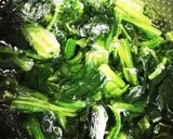 カップ麺プラス冷凍ほうれん草作り方1写真