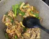 豚肉とピーマンのコク旨ミートソース炒め作り方3写真