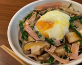 旨辛！ハムときのこのスタミナ丼作り方6写真