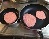 30分でおいしい！ジューシーハンバーグ作り方3写真