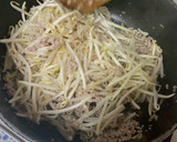 安い！うまい！もやしとひき肉の炒め物作り方4写真