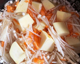 秋の味覚！サツマイモとエノキご飯作り方2写真