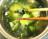 簡単わかめと卵の中華スープ・ネギのせ作り方2写真