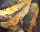秋鮭のニンニクバター醤油焼き作り方4写真