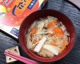 秋、きのこたっぷりの味噌汁作り方2写真