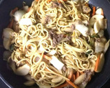 牛肉と白菜の中華風ピリ辛焼きそば作り方3写真