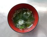 とろけるワカメのテキトー味噌汁作り方4写真