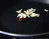 秋田名産、魚塩汁（しょっつる）の稲庭焼きうどん作り方3写真