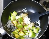 ピリ辛♪アボカドとしらたきの鰹節和え作り方5写真