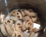 豚肉とレンコンしめじの味噌炒め作り方1写真