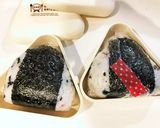 今日はおにぎり弁当(梅ワカメ)作り方1写真