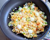 カニカマとひとくちモッツァレラの炒飯作り方11写真